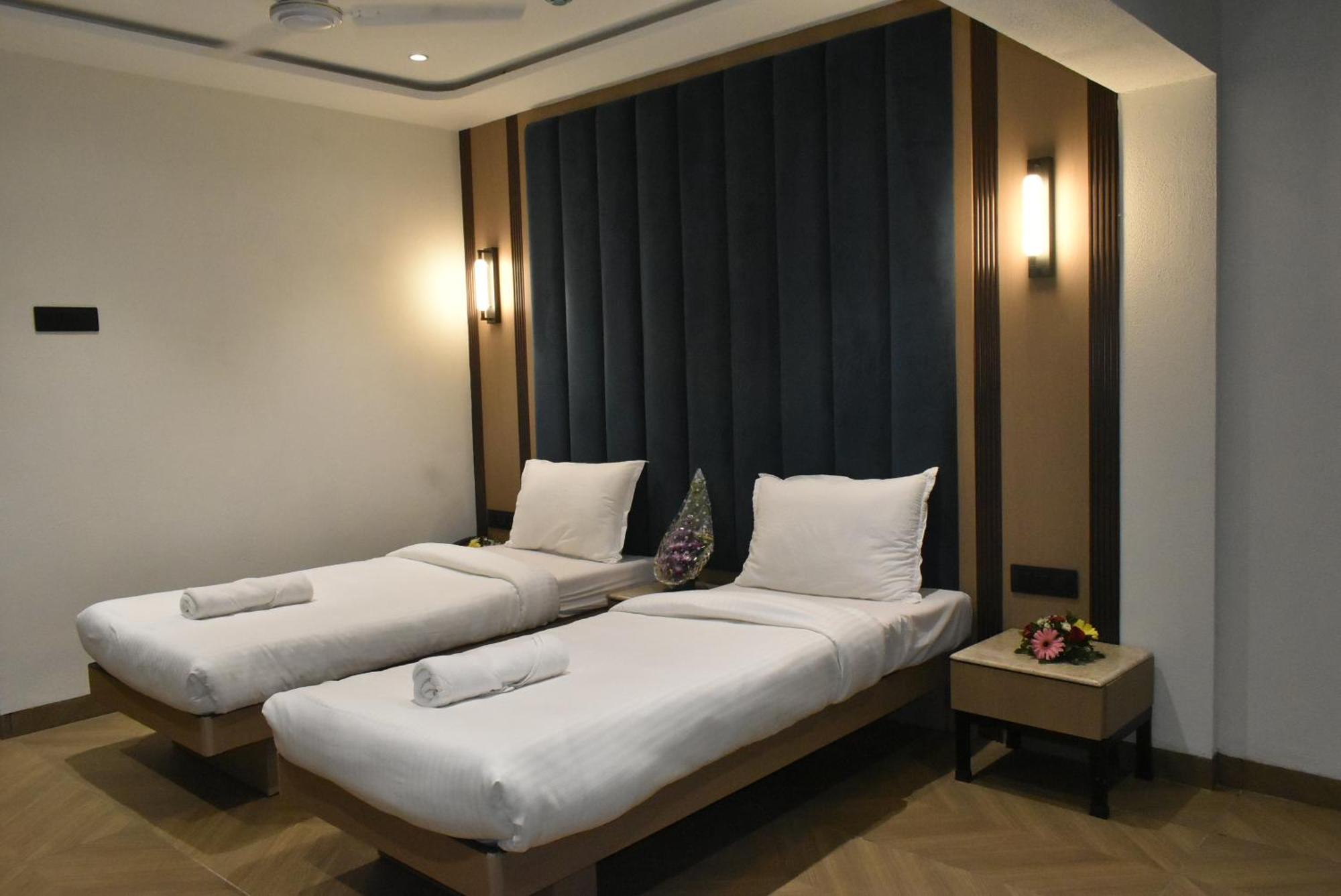 Hotel Supreme Vāsco Da Gāma Exterior foto